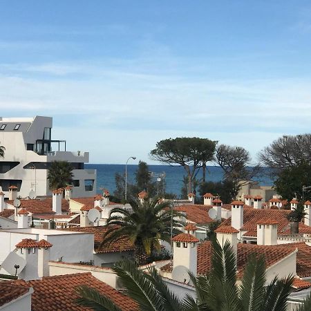 Estudio En Denia Con Piscina Y Wifi Privada, A 100 M Del Mar Bagian luar foto