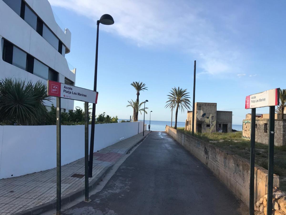 Estudio En Denia Con Piscina Y Wifi Privada, A 100 M Del Mar Bagian luar foto