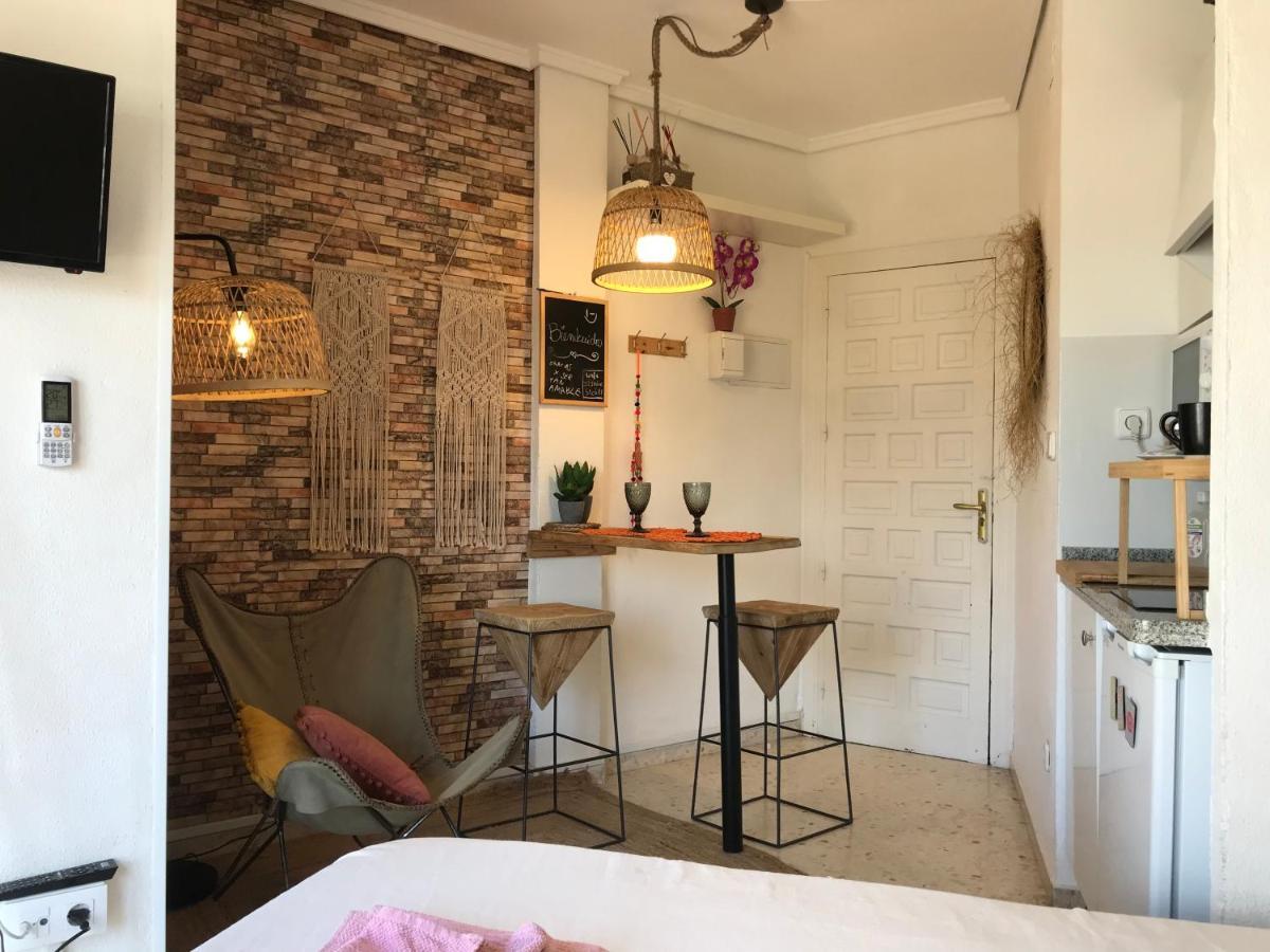 Estudio En Denia Con Piscina Y Wifi Privada, A 100 M Del Mar Bagian luar foto