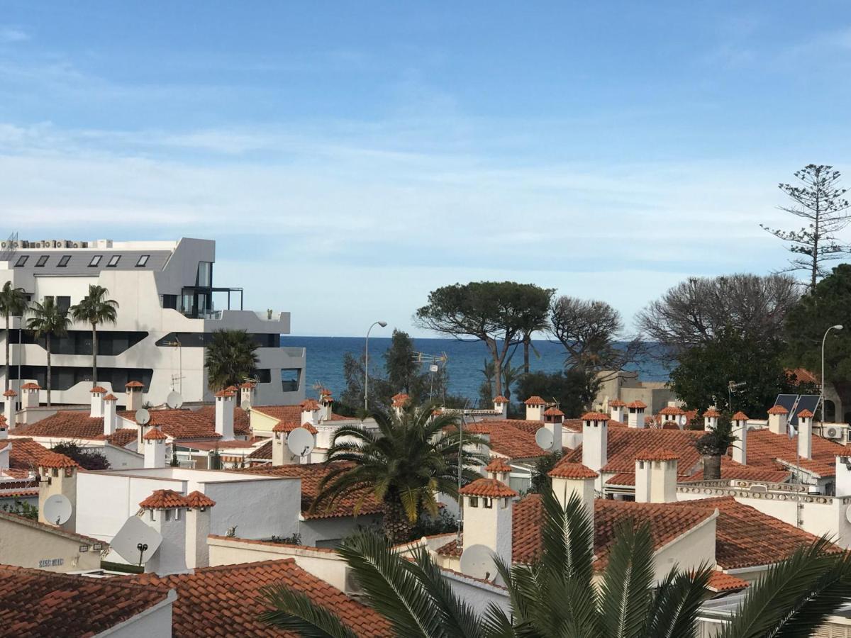 Estudio En Denia Con Piscina Y Wifi Privada, A 100 M Del Mar Bagian luar foto