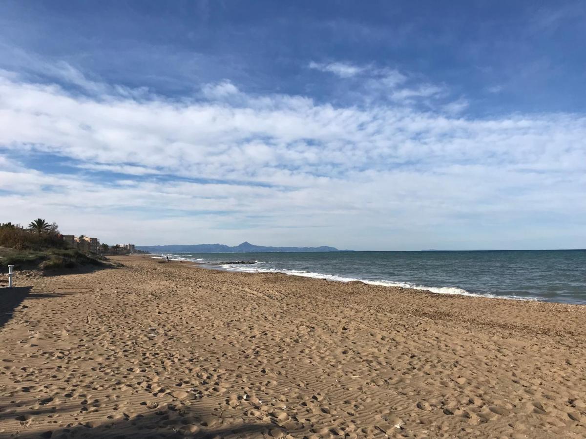 Estudio En Denia Con Piscina Y Wifi Privada, A 100 M Del Mar Bagian luar foto